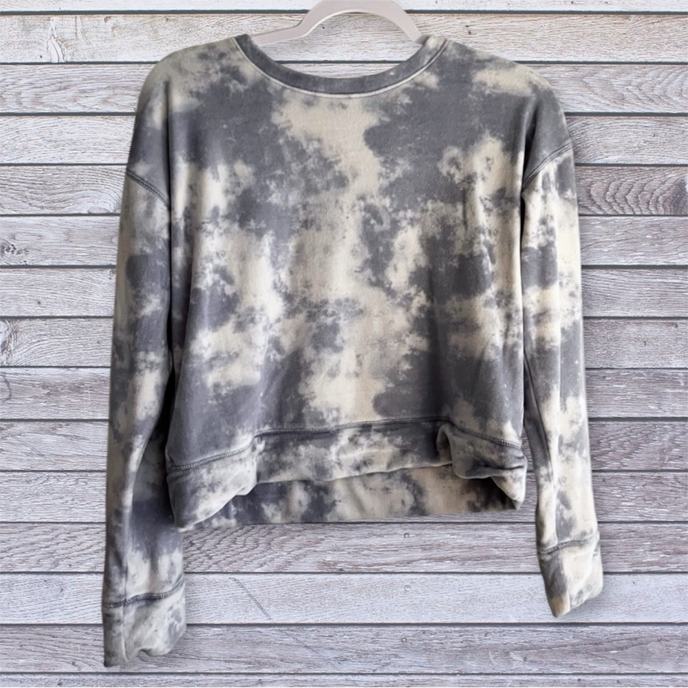 sO Cozy Crewnexk cloud pattern xl